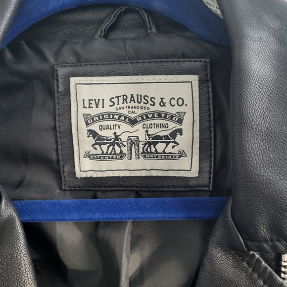 New Levi Strauss black Faux leather Jacket Women's. Size S - Picture 4 of 10